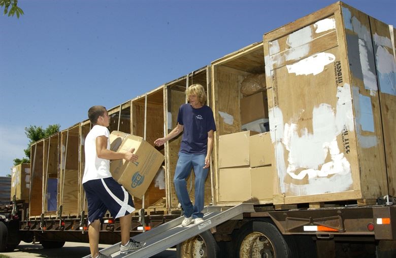 Why Hire A Removalist For Relocating to a New Place: Risk