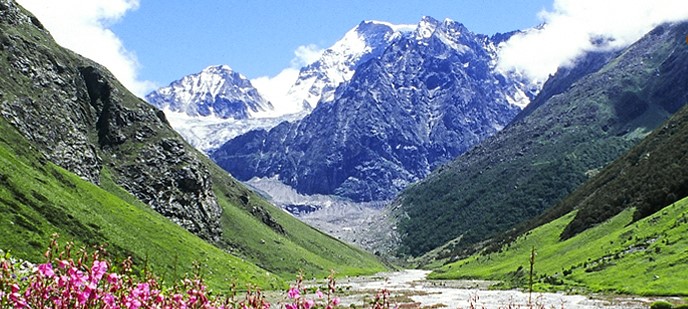Live And Feel The Nature With Attractive Uttarakhand Holiday Packages!
