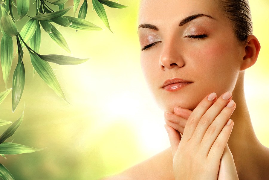 Top 7 Herbs For Beautiful And Healthy Looking Skin